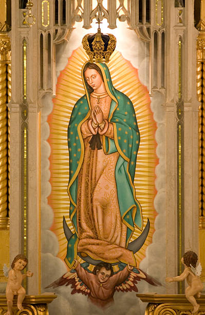 グアダルーペの聖母 - virgin mary ストックフォトと画像