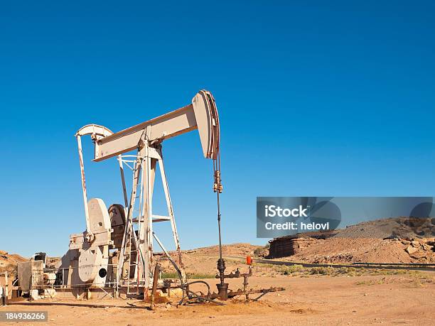 Öl Pumpe Jack Stockfoto und mehr Bilder von Arizona - Arizona, Erdölpumpe, Ausrüstung und Geräte