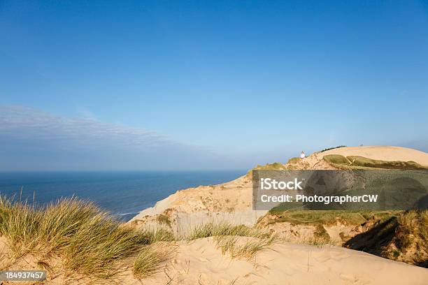 Rubjerg Knude Stockfoto und mehr Bilder von Außenaufnahme von Gebäuden - Außenaufnahme von Gebäuden, Beige, Blau