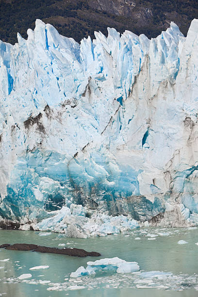 glaciar perito moreno patagonia, argentina parque nacional - patagonia ice shelf vertical argentina fotografías e imágenes de stock