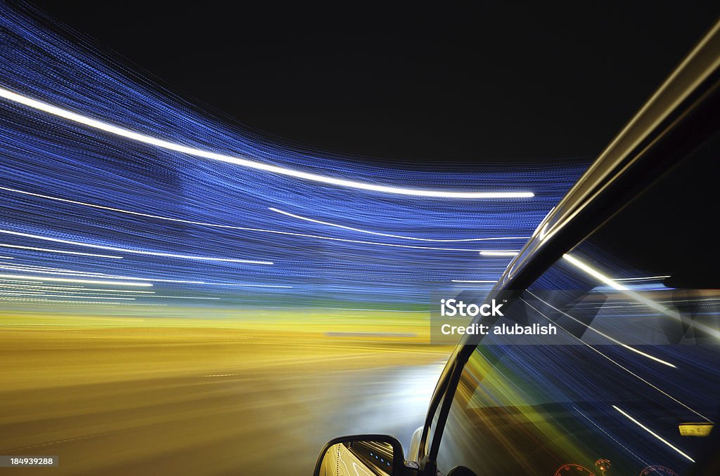 Fahren in street - Lizenzfrei Straßenverkehr Stock-Foto
