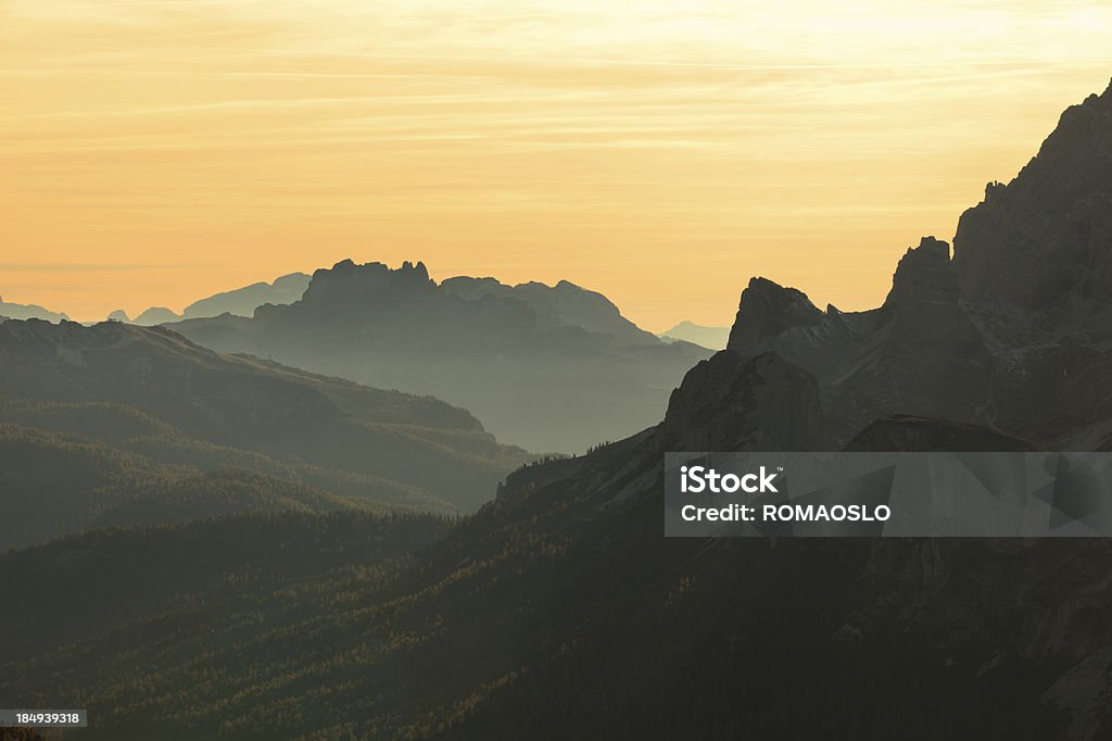 Coucher de soleil dans les Dolomites Cadini groupe, Vénétie, Italie - Photo de Alpes européennes libre de droits