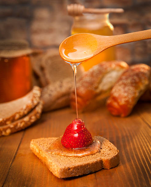 istock Honey and strawberry 184940448
