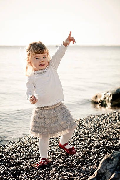 istock Little girl 184941402