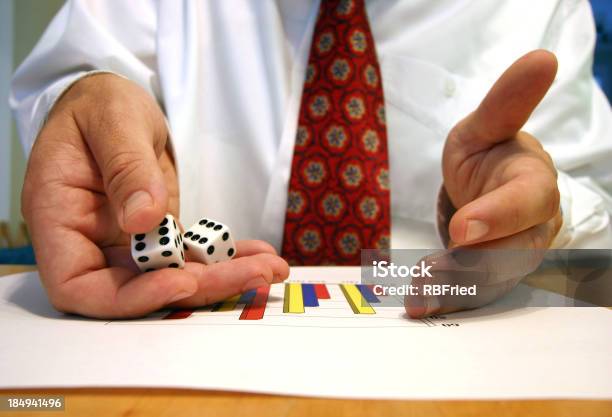 Do Risco - Fotografias de stock e mais imagens de Acaso - Acaso, Adulto, Comércio - Ocupação