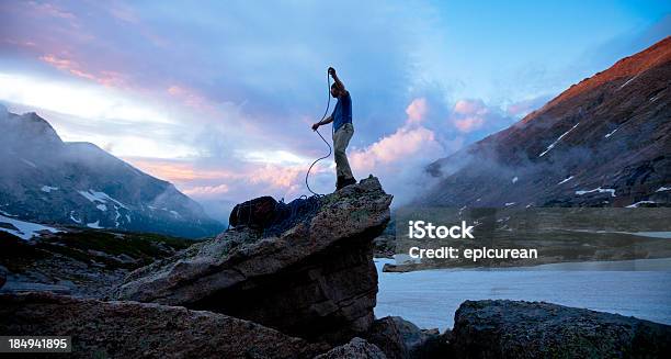 Felsklettern Bei Sonnenuntergang Coiling Seil Stockfoto und mehr Bilder von Nationalpark Rocky Mountain - Nationalpark Rocky Mountain, Abgeschiedenheit, Aktiver Lebensstil