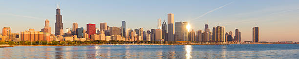 istock Panoramic View of the Chicago Skyline at Sunrise 184943342
