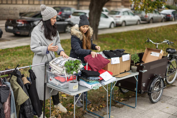istock Organizing their own flea market 1849439344