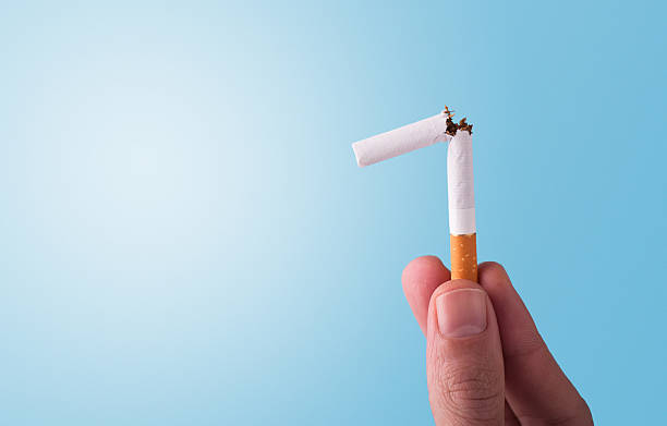 quit （喫煙） - タバコをやめる  ストックフォトと画像