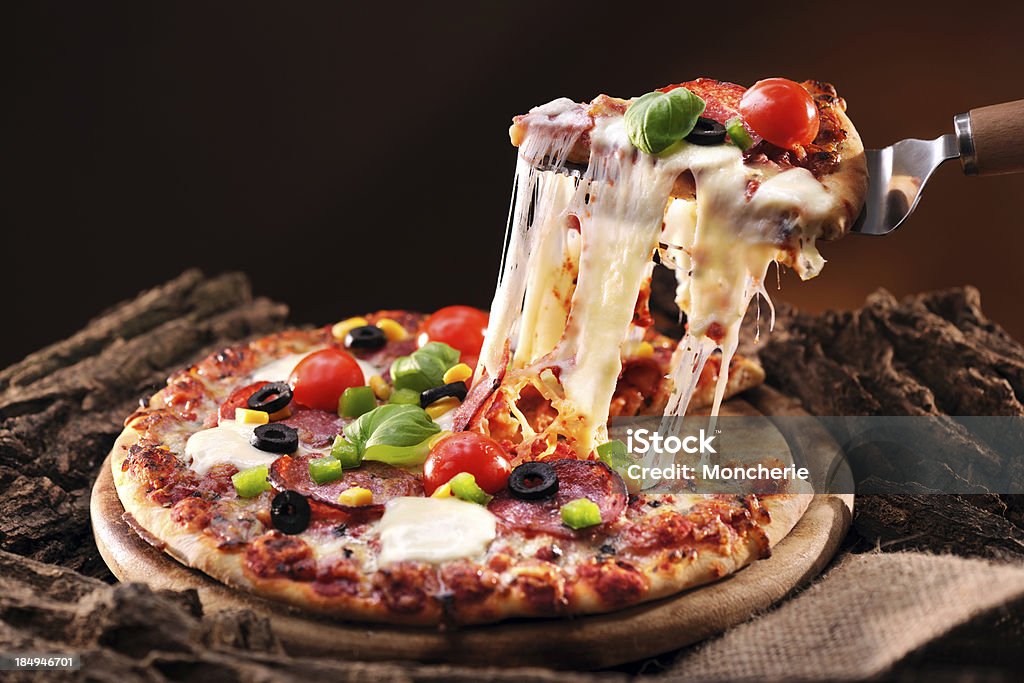 Pizza - Foto de stock de Pizza libre de derechos
