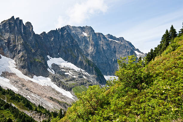 쌍둥 메트로폴리스 카스카드 산길 - north cascades national park awe beauty in nature cloud 뉴스 사진 이미지