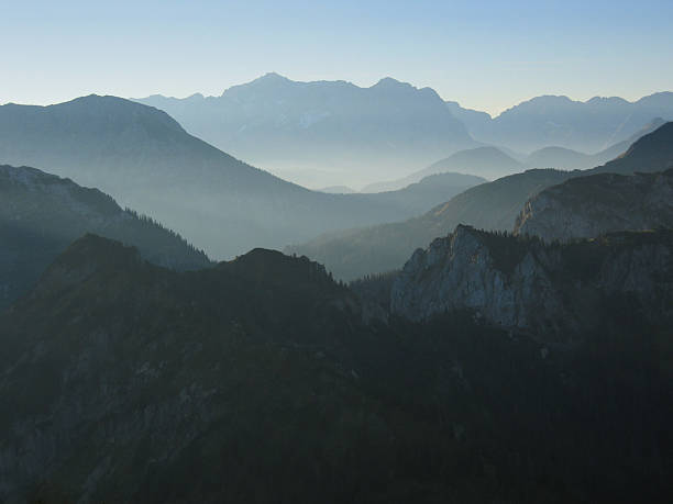 zugspitz - european alps mountain tannheimer silhouette stock-fotos und bilder