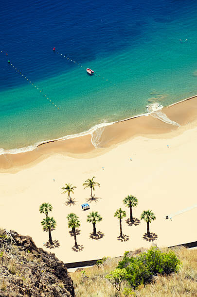 playa de las teresitas-veduta aerea - sky travel destinations tourism canary islands foto e immagini stock