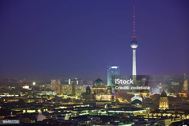 Berlin Skyline Bei Nacht Dom Und Fernsehturm Stockfoto und mehr Bilder von Berlin - Berlin, Nacht, Stadtsilhouette