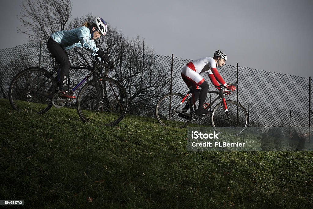 Atletas formação para uma corrida de Ciclo-cross - Royalty-free Cyclocross Foto de stock