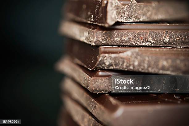 초콜릿 0명에 대한 스톡 사진 및 기타 이미지 - 0명, 갈색, 검정색 배경