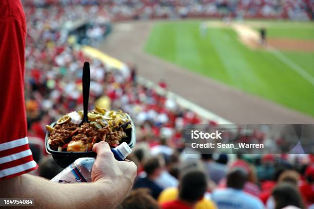 Photo libre de droit de Nachos Sport banque d'images et plus d'images libres de droit de Stade - Stade, Baseball, Aliment