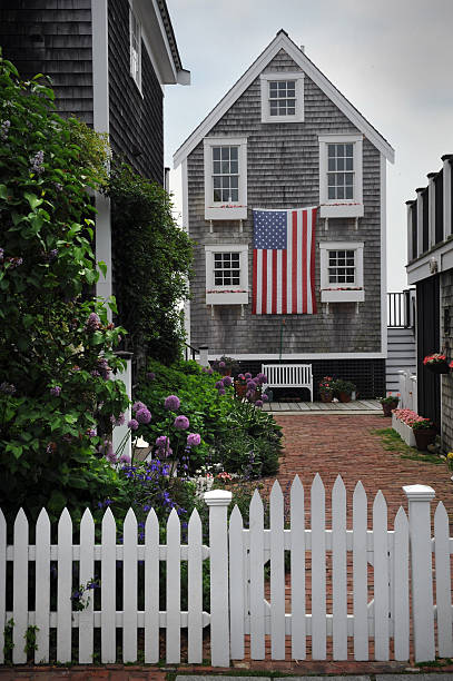 istock American Flag and Home 184955686