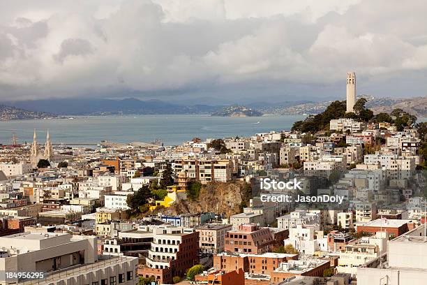 Foto de São Francisco Coit Tower e mais fotos de stock de Paisagem urbana - Paisagem urbana, São Francisco - Califórnia, Telegraph Hill