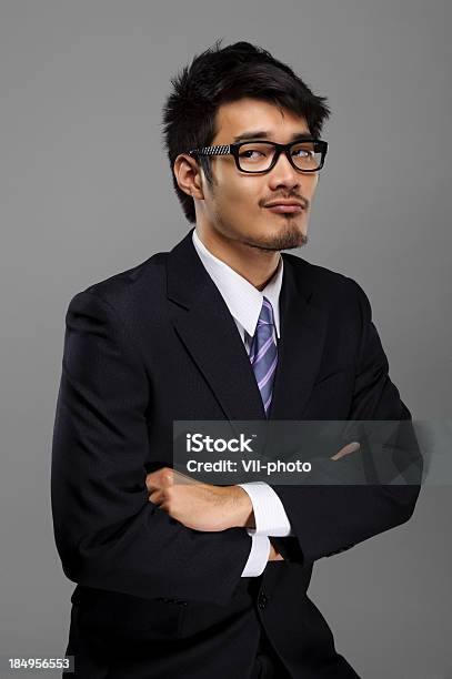 Jovem Empresário Bonito - Fotografias de stock e mais imagens de Conspiração - Conspiração, Homens, Japonês