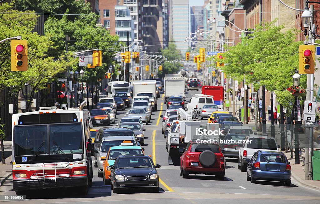 Toronto den Sommer in der Stadt-Verkehr - Lizenzfrei Toronto Stock-Foto