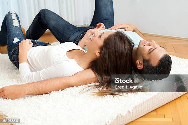 Couple Moving To New House Stock Photo - Download Image Now - 20-29 Years, 25-29 Years, Adult
