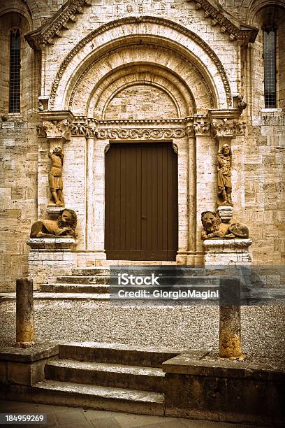 Collegiata Di San Quirico W Val Dorcia Włochy - zdjęcia stockowe i więcej obrazów Architektura - Architektura, Bez ludzi, Chrześcijaństwo