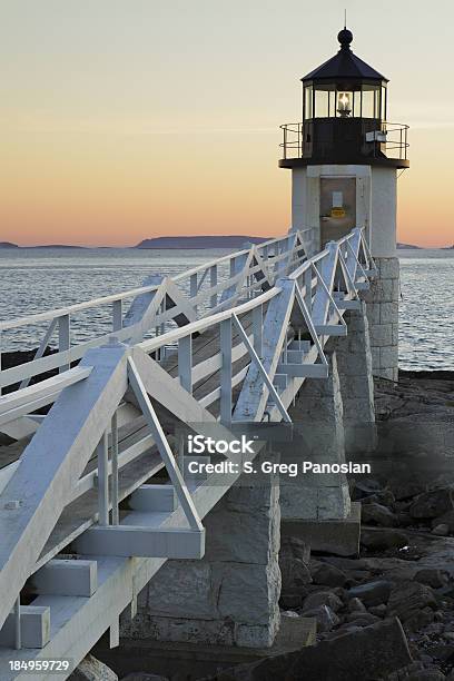 Faro Di Marshall Point - Fotografie stock e altre immagini di Ambientazione esterna - Ambientazione esterna, Architettura, Composizione verticale