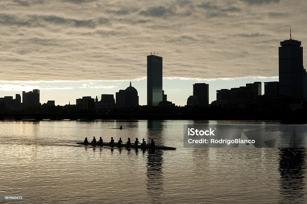 Вид на Бостон - Стоковые фото Академическая гребля роялти-фри