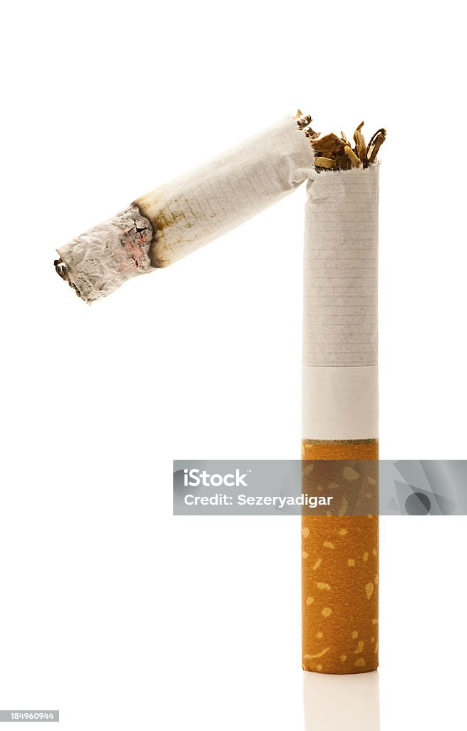 Broken queima cigarro - Foto de stock de Azul royalty-free