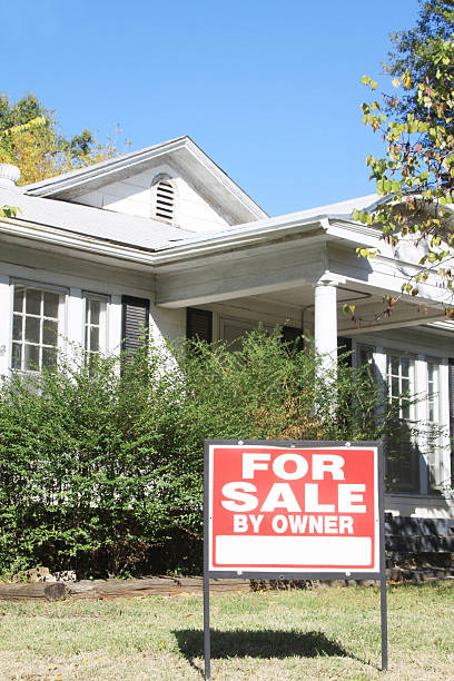 istock House For Sale By Owner 184960960