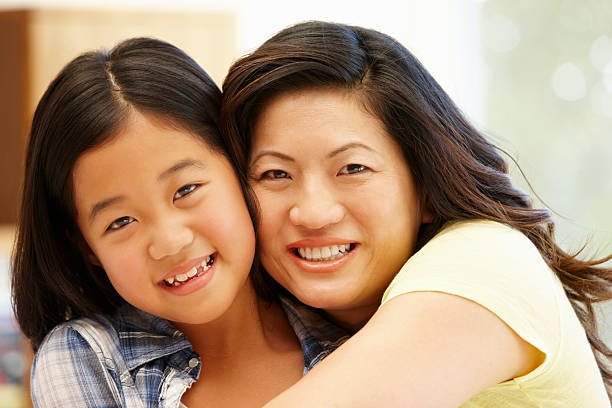 istock Asian mother and daughter 184962913