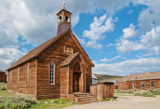 istock Church in a Ghost Town 184963163
