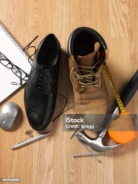 Sapatos Para Negócios E De Trabalho - Fotografias de stock e mais imagens de Acessório - Acessório, Bota, Bota de Trabalho