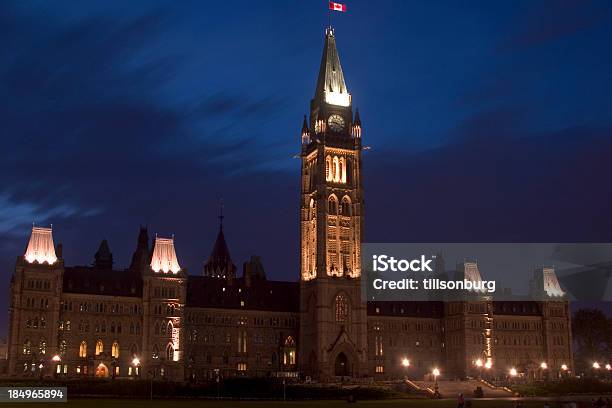Palazzo Del Parlamento Canadese - Fotografie stock e altre immagini di Palazzo del Parlamento - Palazzo del Parlamento, Canada, Notte