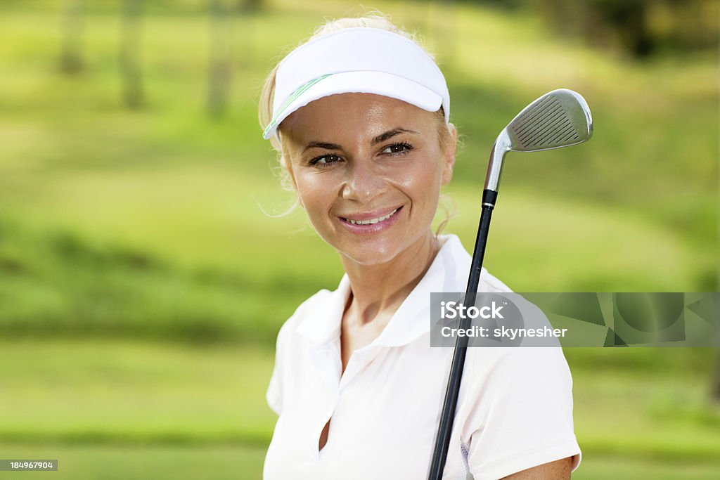 Sorridente senhora Jogador de golfe com taco de golfe. - Royalty-free Adulto Foto de stock