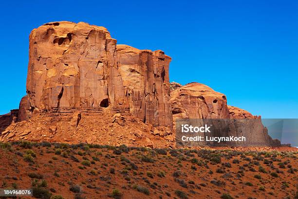 Monument Valley Tribal Park Navajo Utaharizona Stockfoto und mehr Bilder von Abenteuer - Abenteuer, Arizona, Erodiert