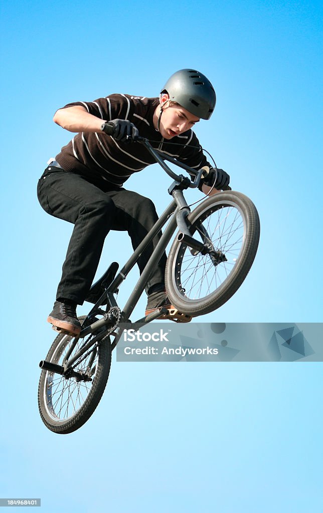 BMX acrobaties - Photo de Bicross libre de droits