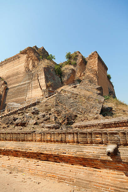 istock Unfinished pagoda in Mingun, Myanmar 184968645
