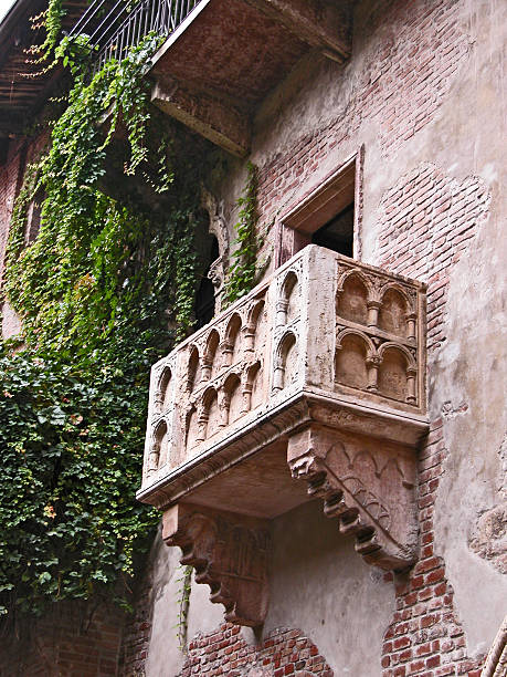 istock Juliet's balcony, Casa Di Giulietta, Verona, Italy 184968973