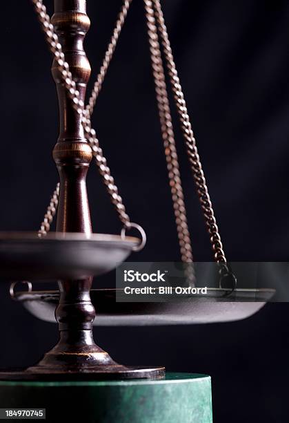 Balança Da Justiça - Fotografias de stock e mais imagens de Balança da Justiça - Balança da Justiça, Balança - Instrumento de Pesagem, Finanças