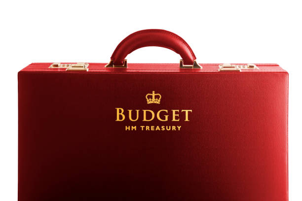 uk treasury budget - haushaltskosten stock-fotos und bilder