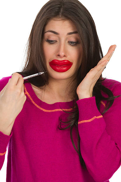 extreme kosmetik-verfahren konzept - big lips stock-fotos und bilder