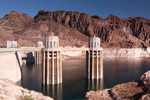 istock Hoover Dam reservoir 184975269