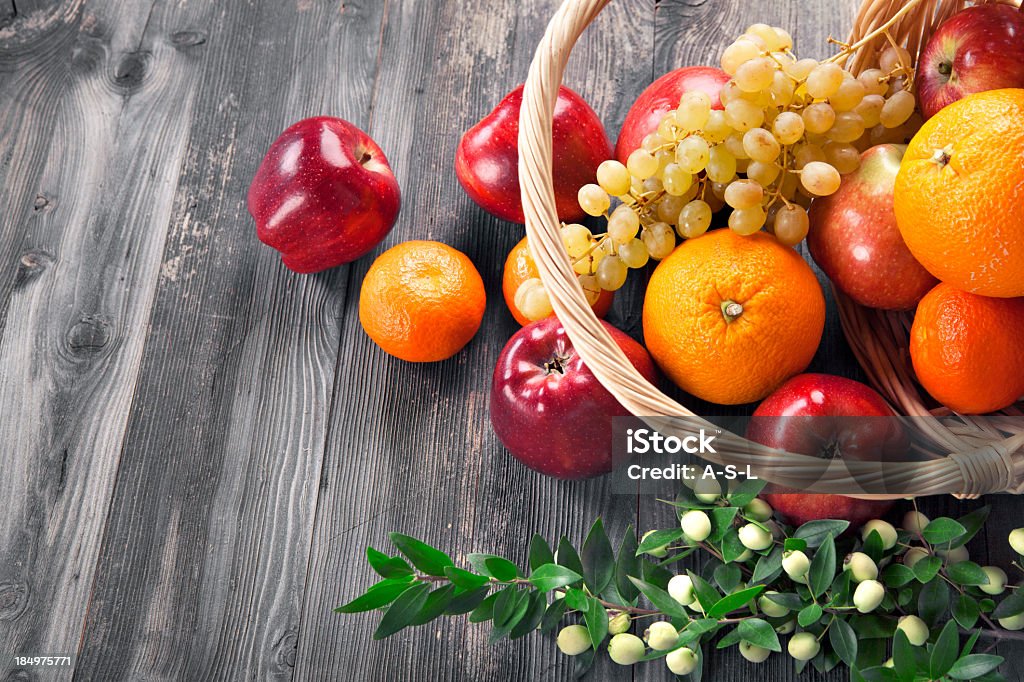 Frutas frescas - Foto de stock de Bol de frutas libre de derechos
