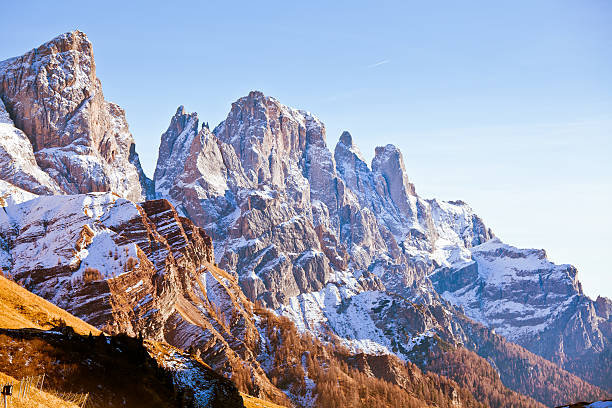 壮大な山の風景にドロミテ冬 - tirol winter nature landscape ストックフォトと画像