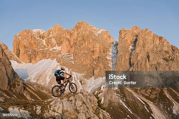Das Stimmt Mountainbiken Stockfoto und mehr Bilder von Extremsport - Extremsport, Mountainbiking, Abenteuer