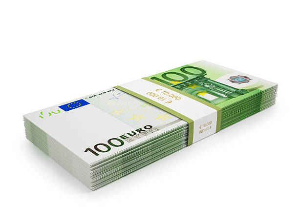 pila de 100 €euro bills - one hundred euro banknote fotografías e imágenes de stock