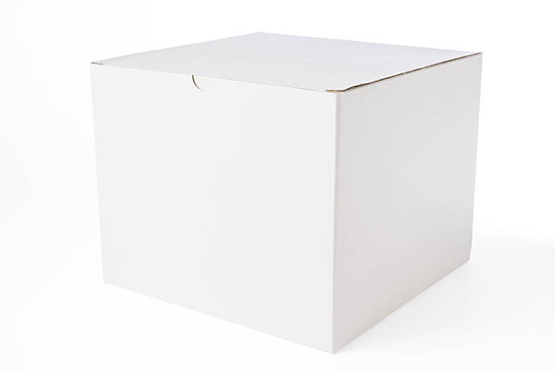 isolato spruzzata di bianco casella vuota su sfondo bianco - box white cube blank foto e immagini stock