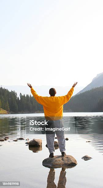 Ipoméia - Fotografias de stock e mais imagens de Céu - Vida Após a Morte - Céu - Vida Após a Morte, Homens, Levantar